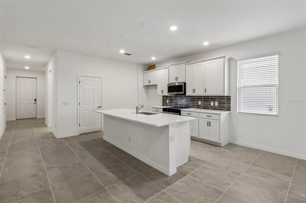 744 Farfields Street Deland FL 32724
