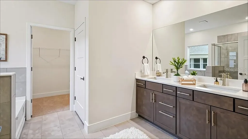 12654 NW 13th Lane Newberry FL 32669