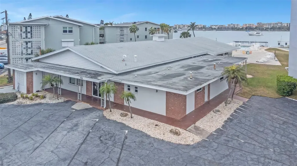 1893 Shore Drive S South Pasadena FL 33707
