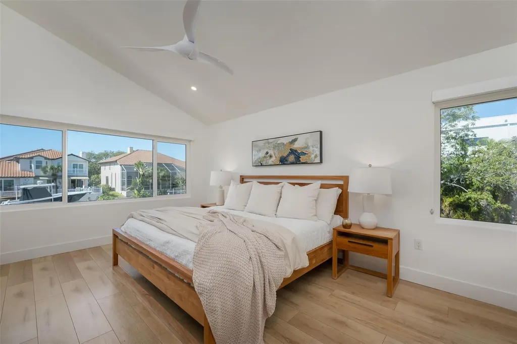 4938 Commonwealth Drive Sarasota FL 34242
