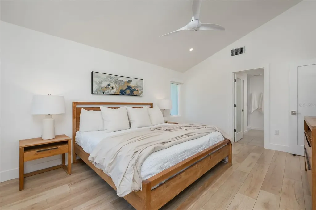 4938 Commonwealth Drive Sarasota FL 34242