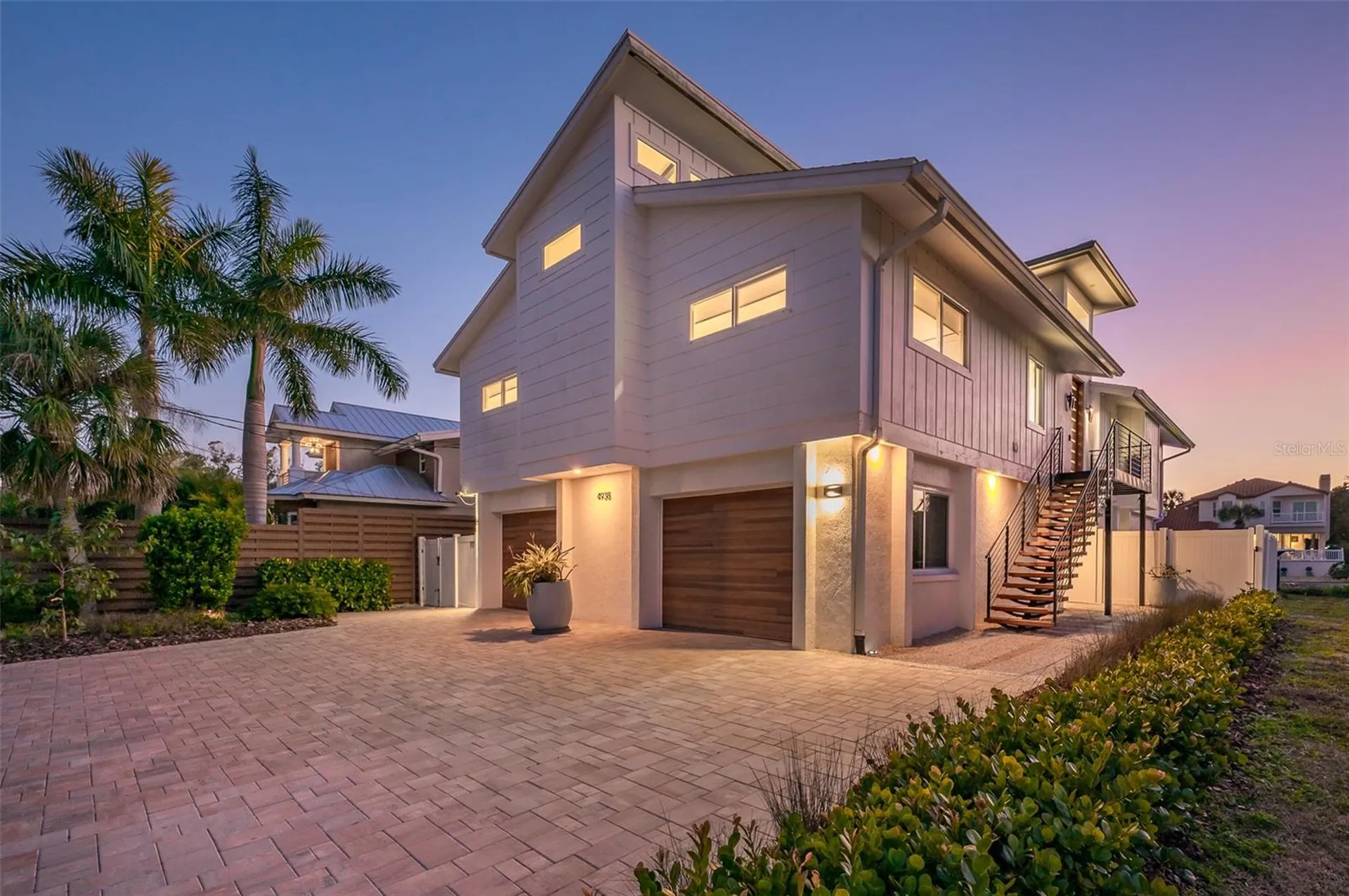 4938 Commonwealth Drive Sarasota FL 34242