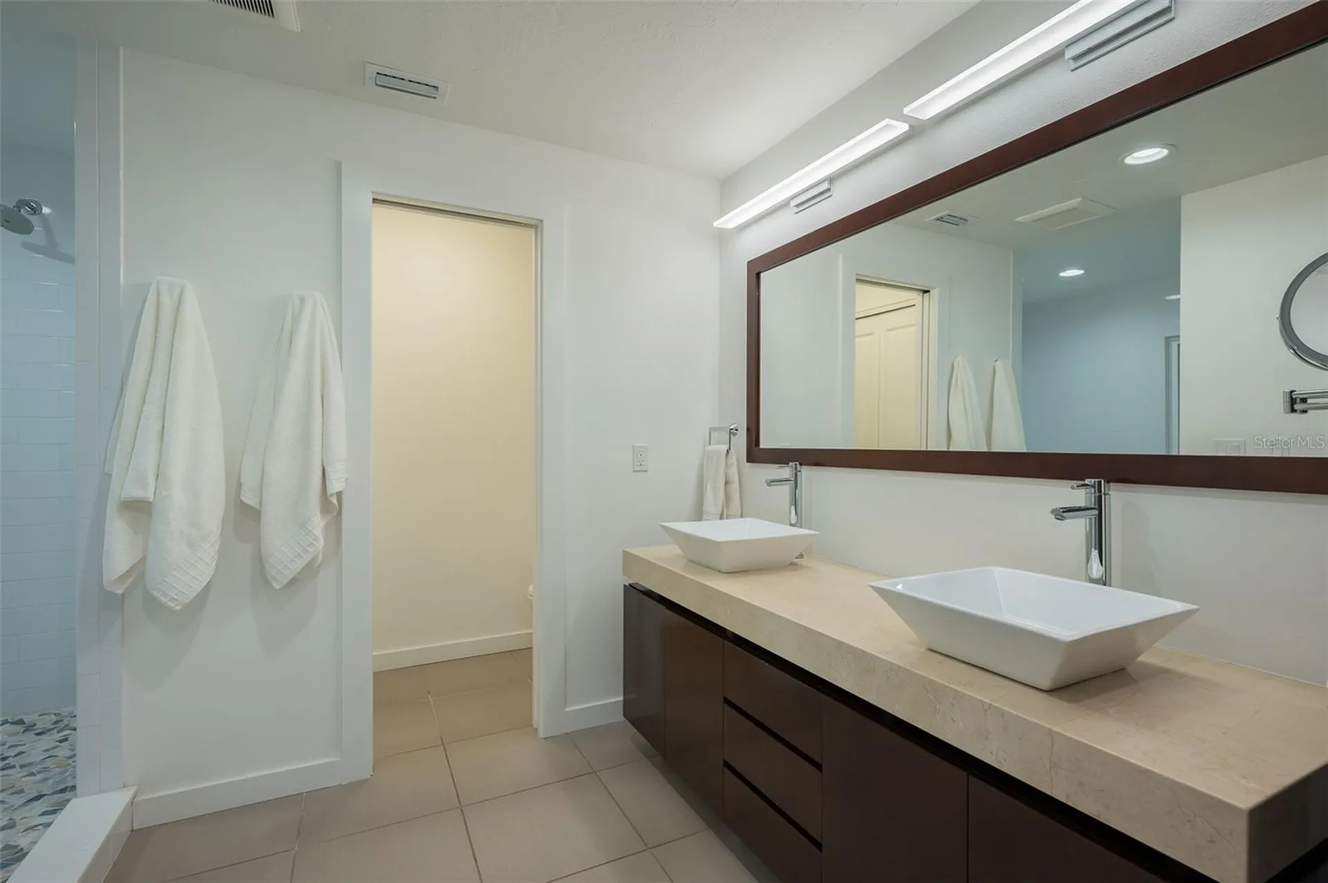 4938 Commonwealth Drive Sarasota FL 34242