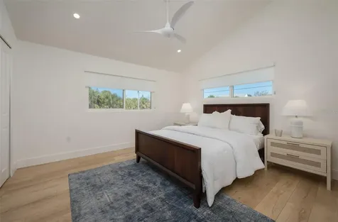 4938 Commonwealth Drive Sarasota FL 34242