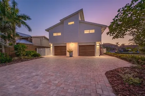 4938 Commonwealth Drive Sarasota FL 34242