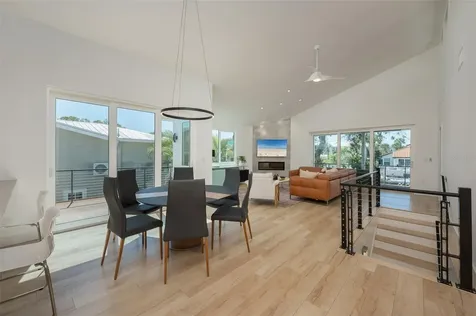 4938 Commonwealth Drive Sarasota FL 34242