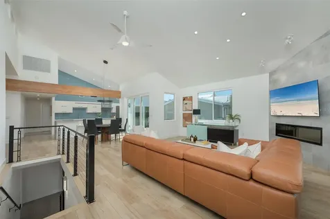 4938 Commonwealth Drive Sarasota FL 34242