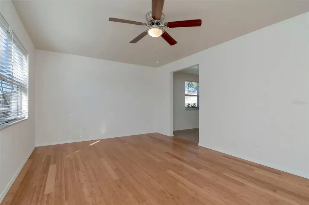 3305 56th Avenue N St Petersburg FL 33714