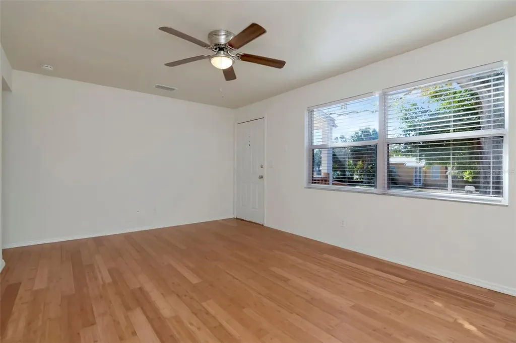 3305 56th Avenue N St Petersburg FL 33714