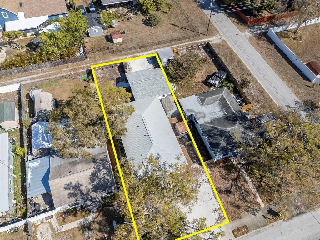 3305 56th Avenue N St Petersburg FL 33714