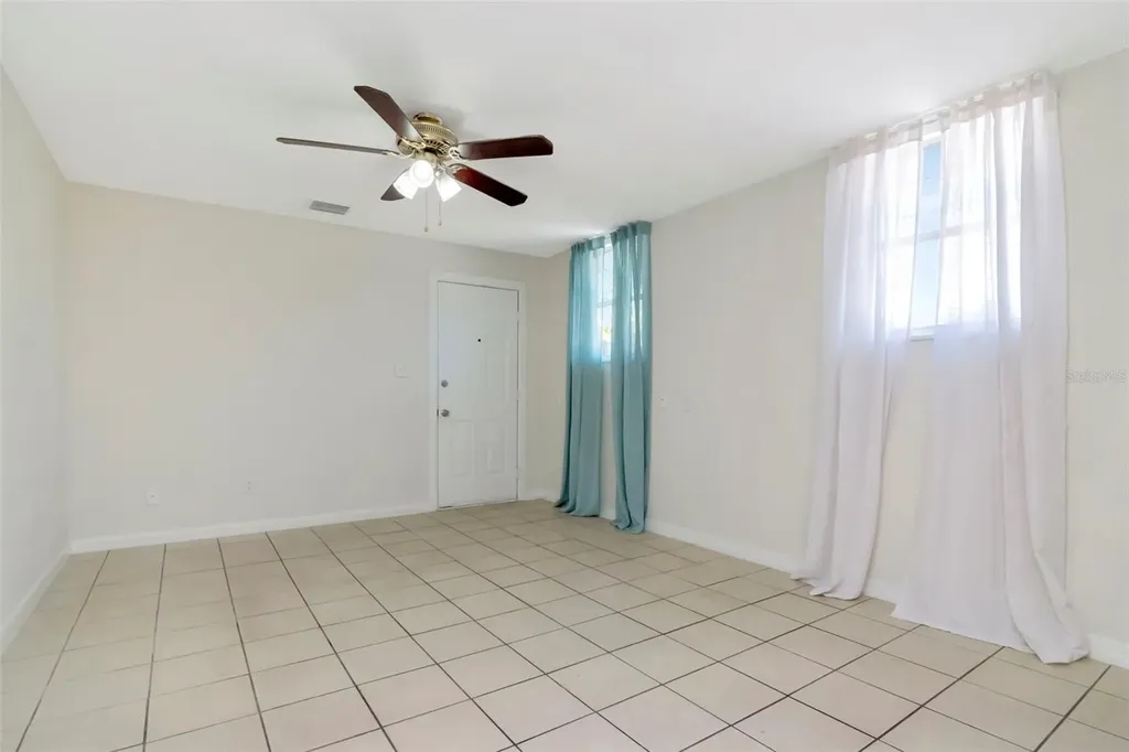 3305 56th Avenue N St Petersburg FL 33714
