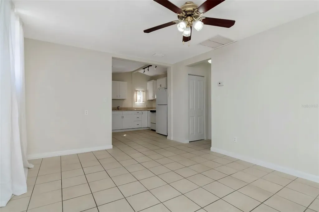 3305 56th Avenue N St Petersburg FL 33714
