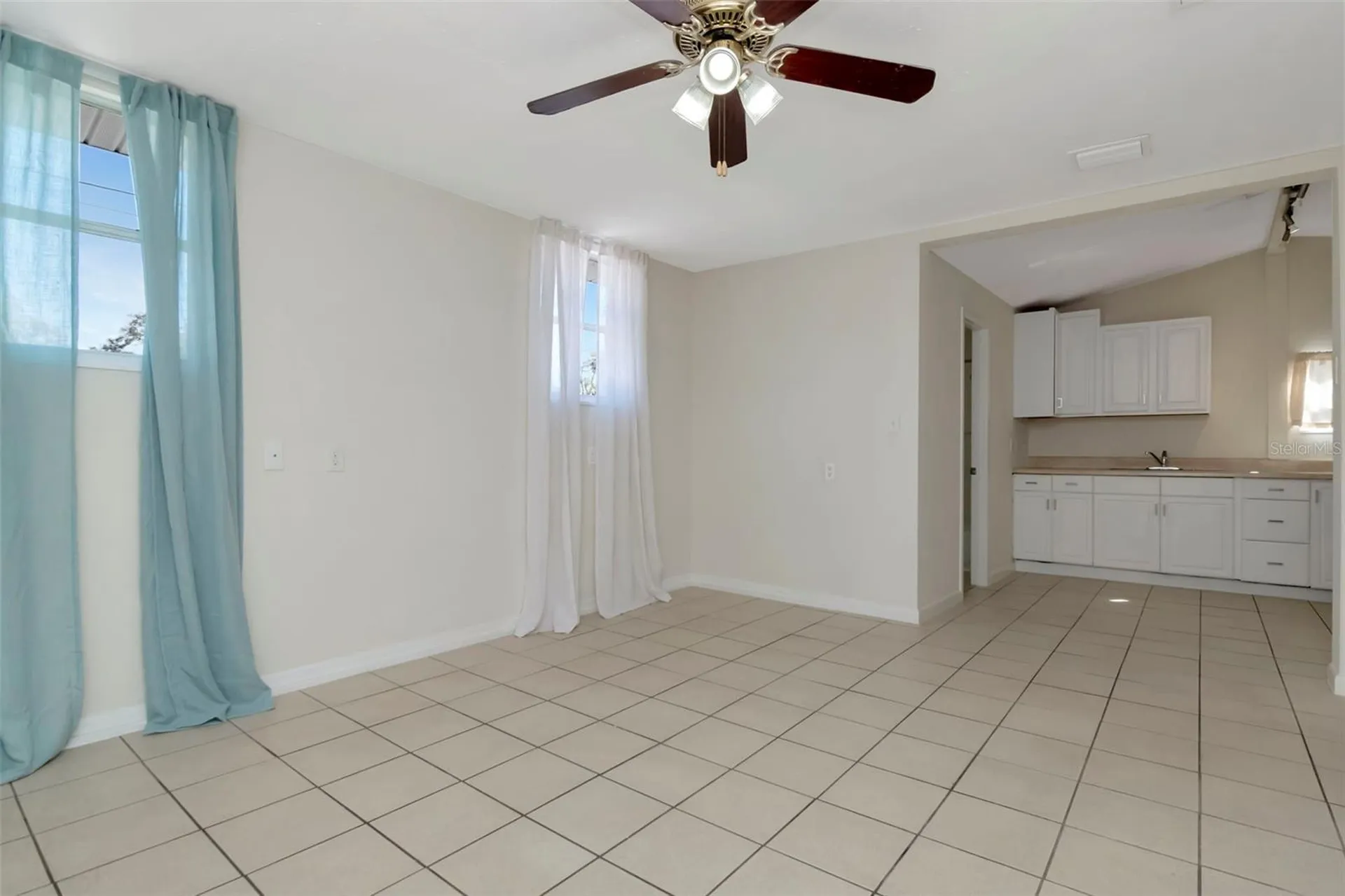 3305 56th Avenue N St Petersburg FL 33714