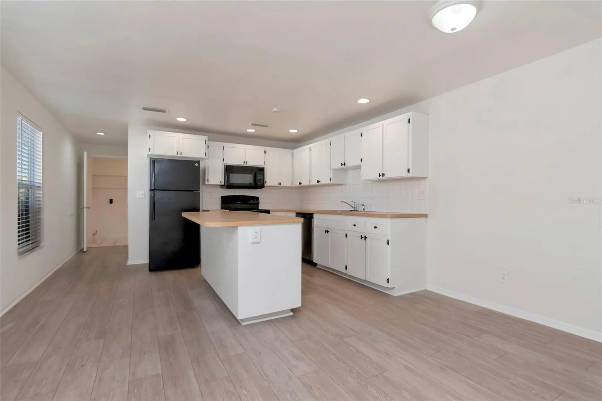 3305 56th Avenue N St Petersburg FL 33714