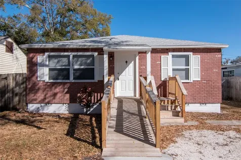3305 56th Avenue N St Petersburg FL 33714