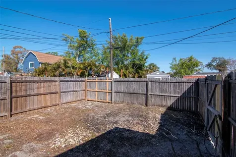 3305 56th Avenue N St Petersburg FL 33714