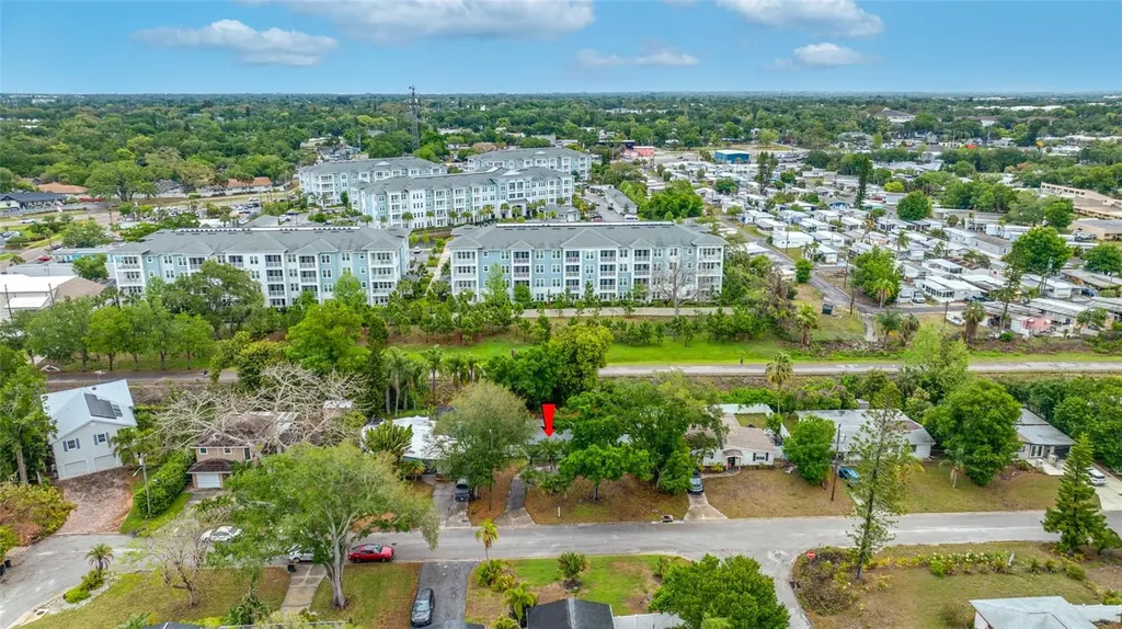327 Barbara Circle Belleair FL 33756