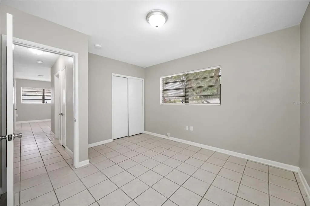 327 Barbara Circle Belleair FL 33756