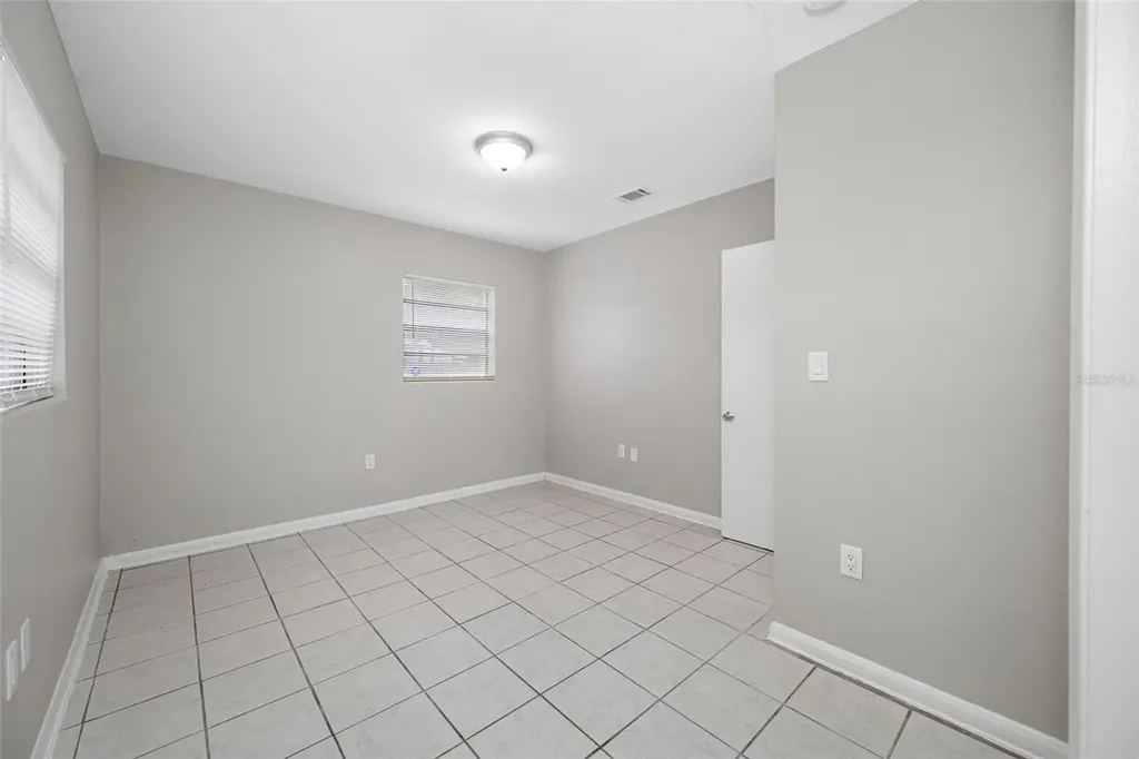 327 Barbara Circle Belleair FL 33756