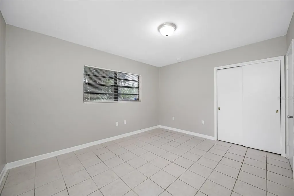 327 Barbara Circle Belleair FL 33756