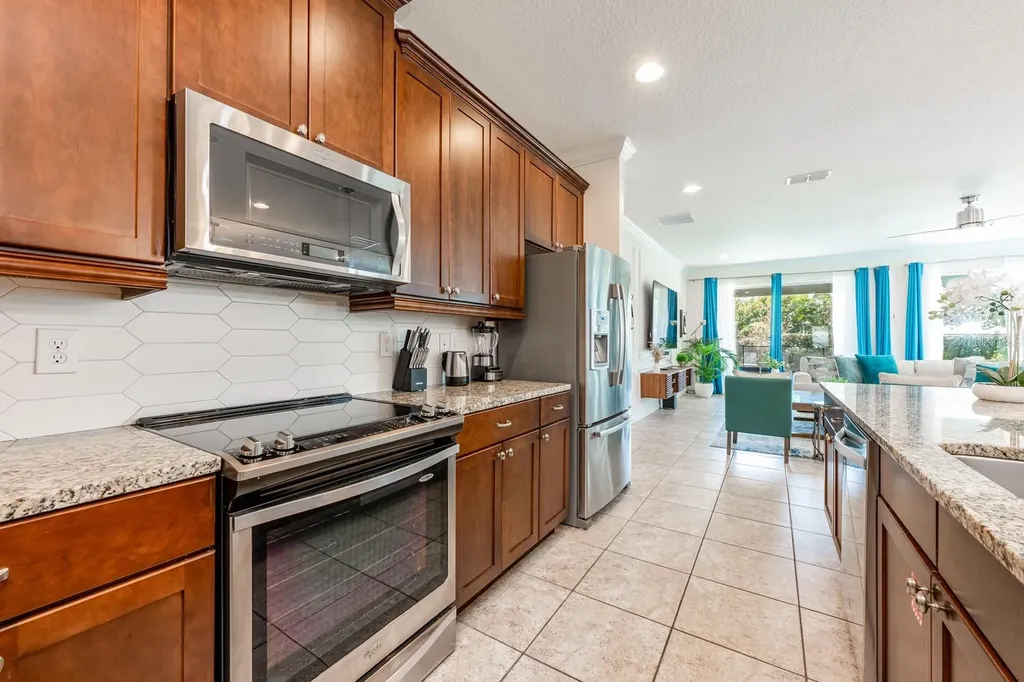 111 Lasso Drive Kissimmee FL 34747