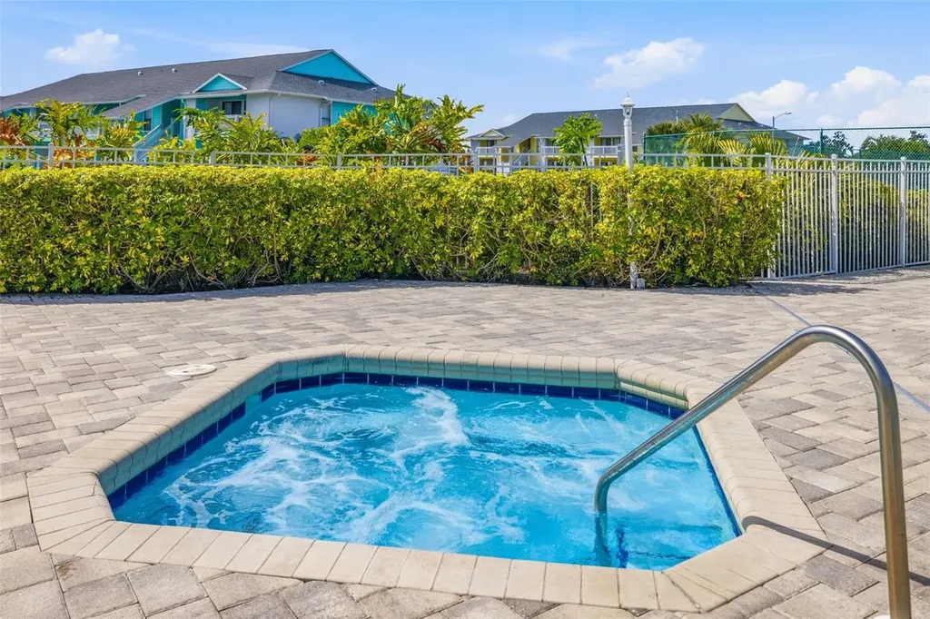 455 Alt 19 S Palm Harbor FL 34683
