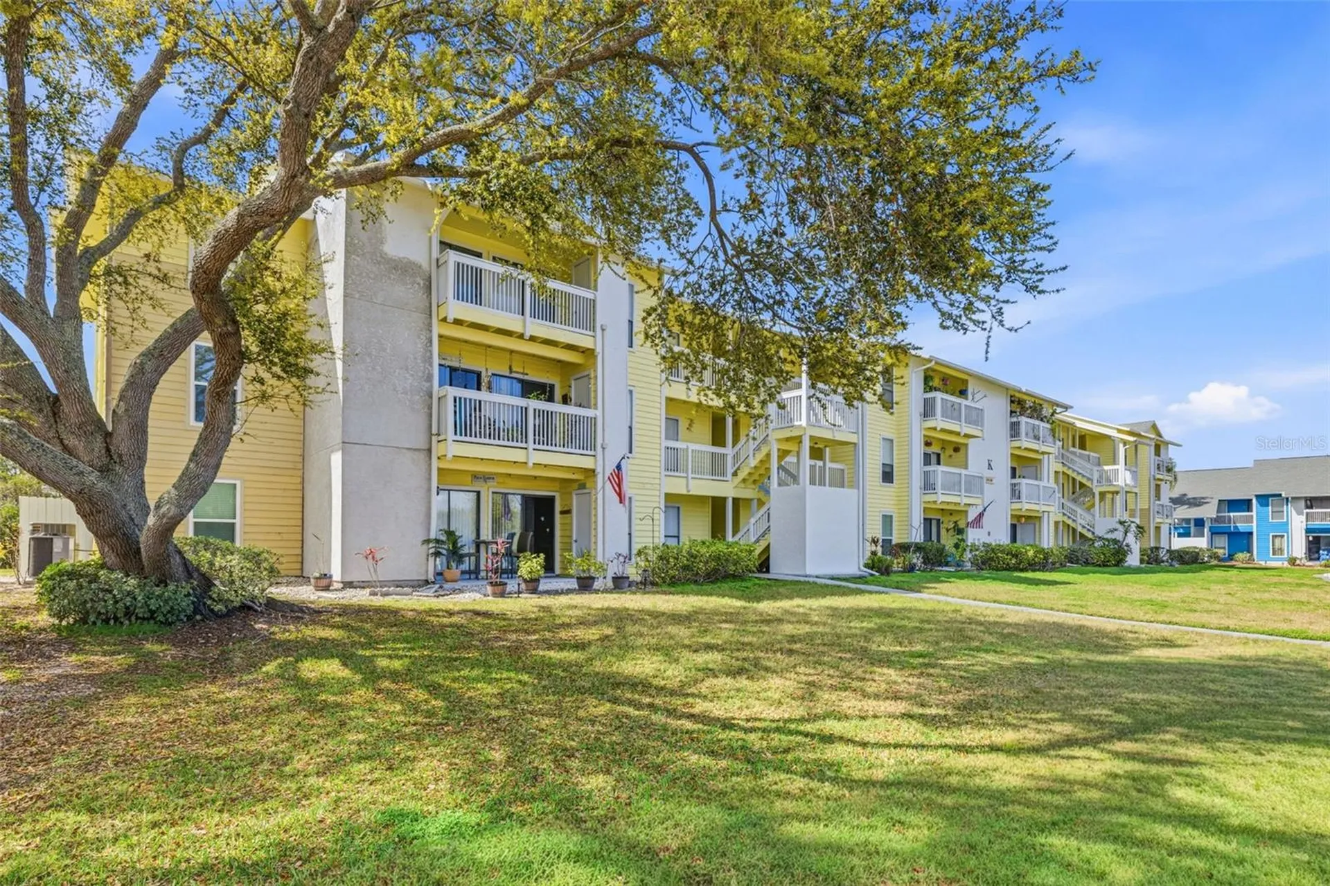 455 Alt 19 S Palm Harbor FL 34683
