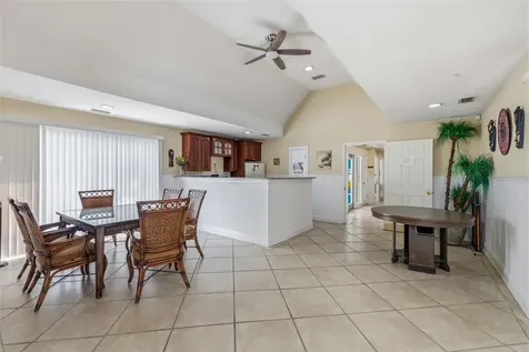 455 Alt 19 S Palm Harbor FL 34683
