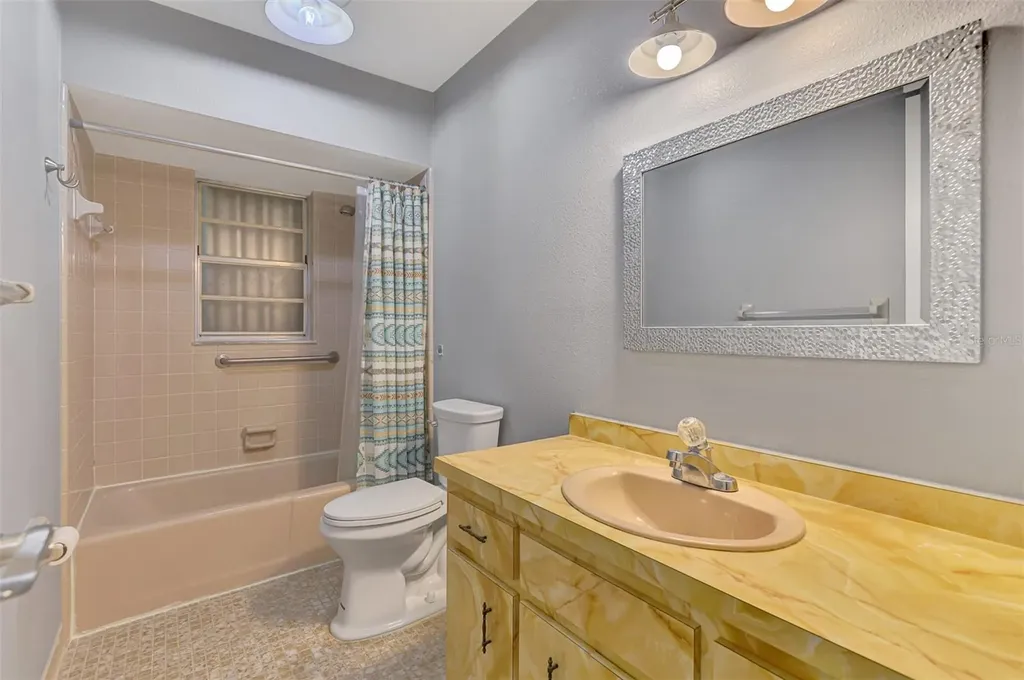 22 Oakland Hills Court Rotonda West FL 33947