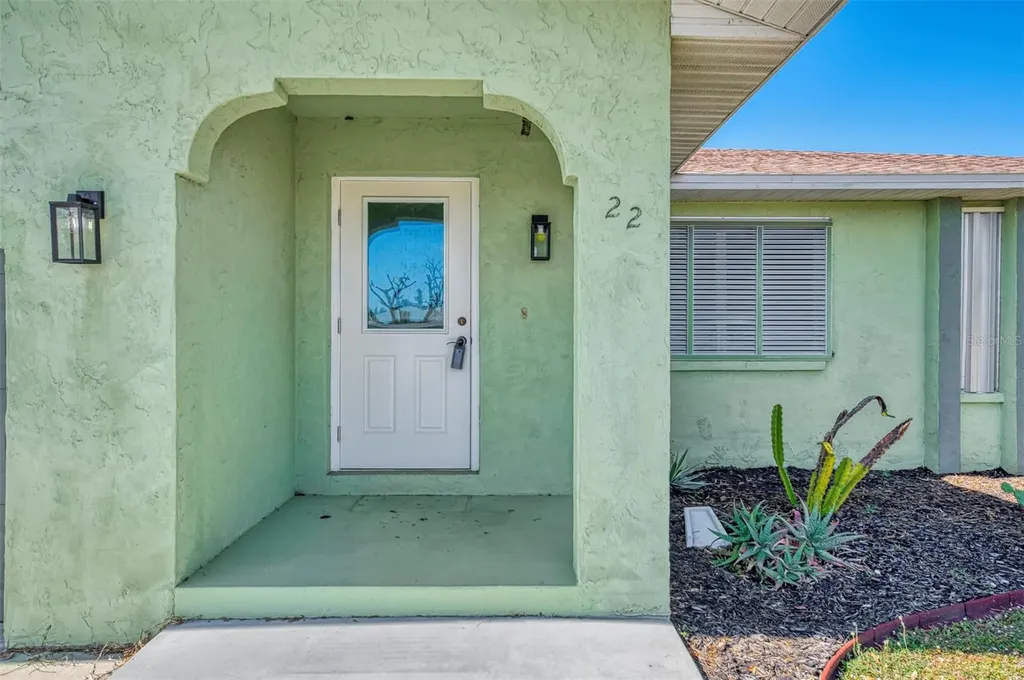 22 Oakland Hills Court Rotonda West FL 33947