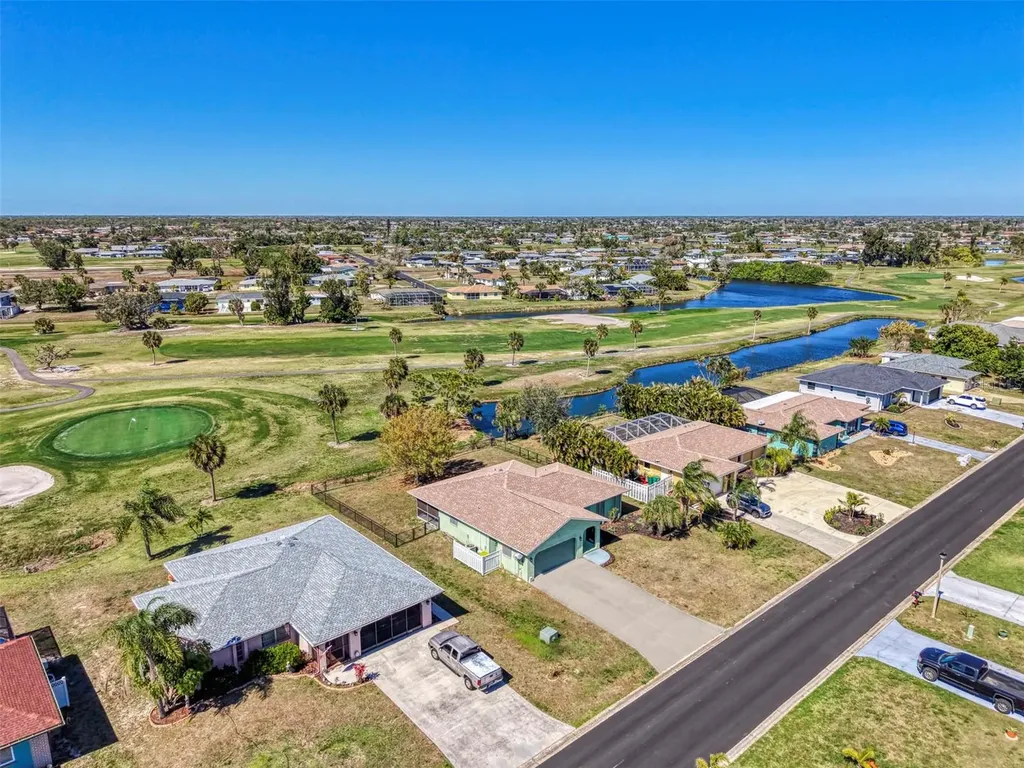 22 Oakland Hills Court Rotonda West FL 33947