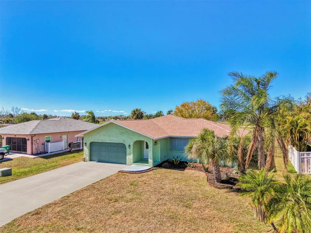 22 Oakland Hills Court Rotonda West FL 33947