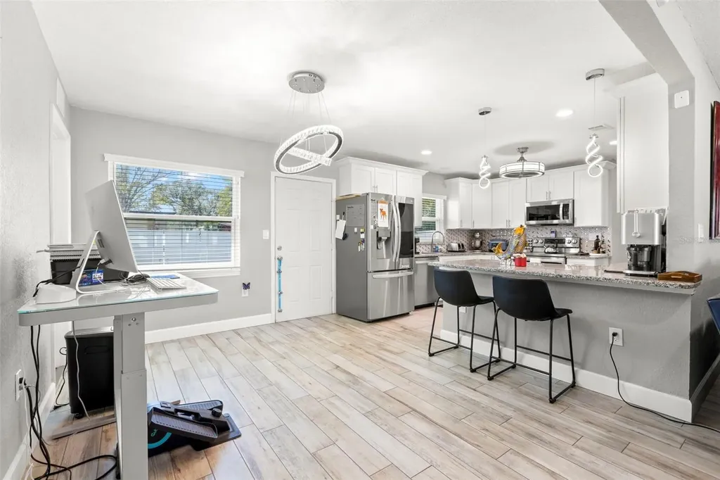 1000 59th Avenue S St Petersburg FL 33705
