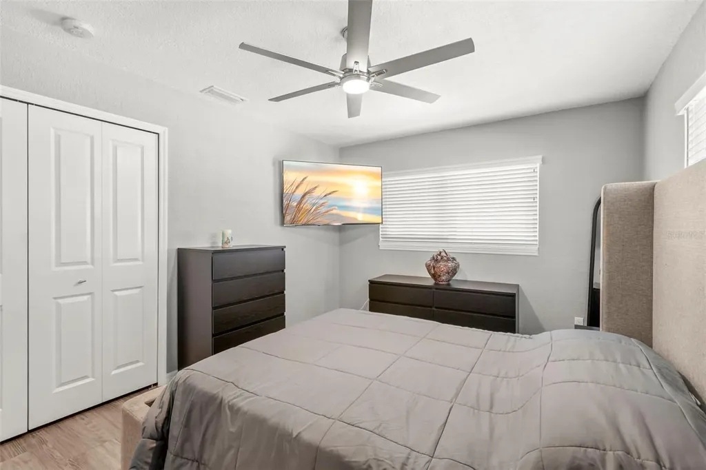 1000 59th Avenue S St Petersburg FL 33705