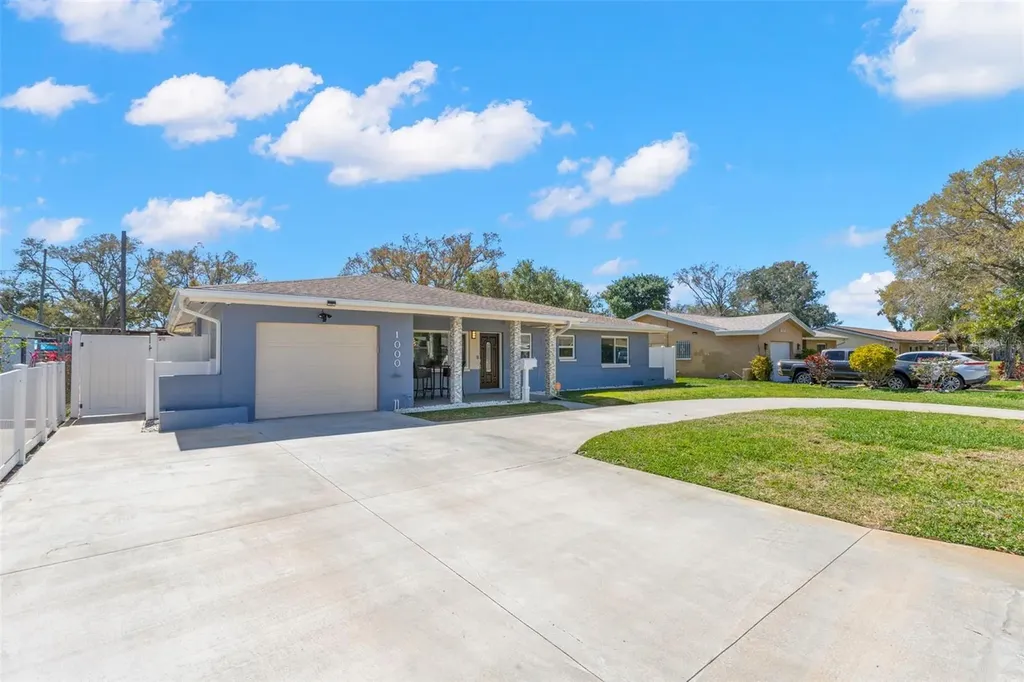 1000 59th Avenue S St Petersburg FL 33705
