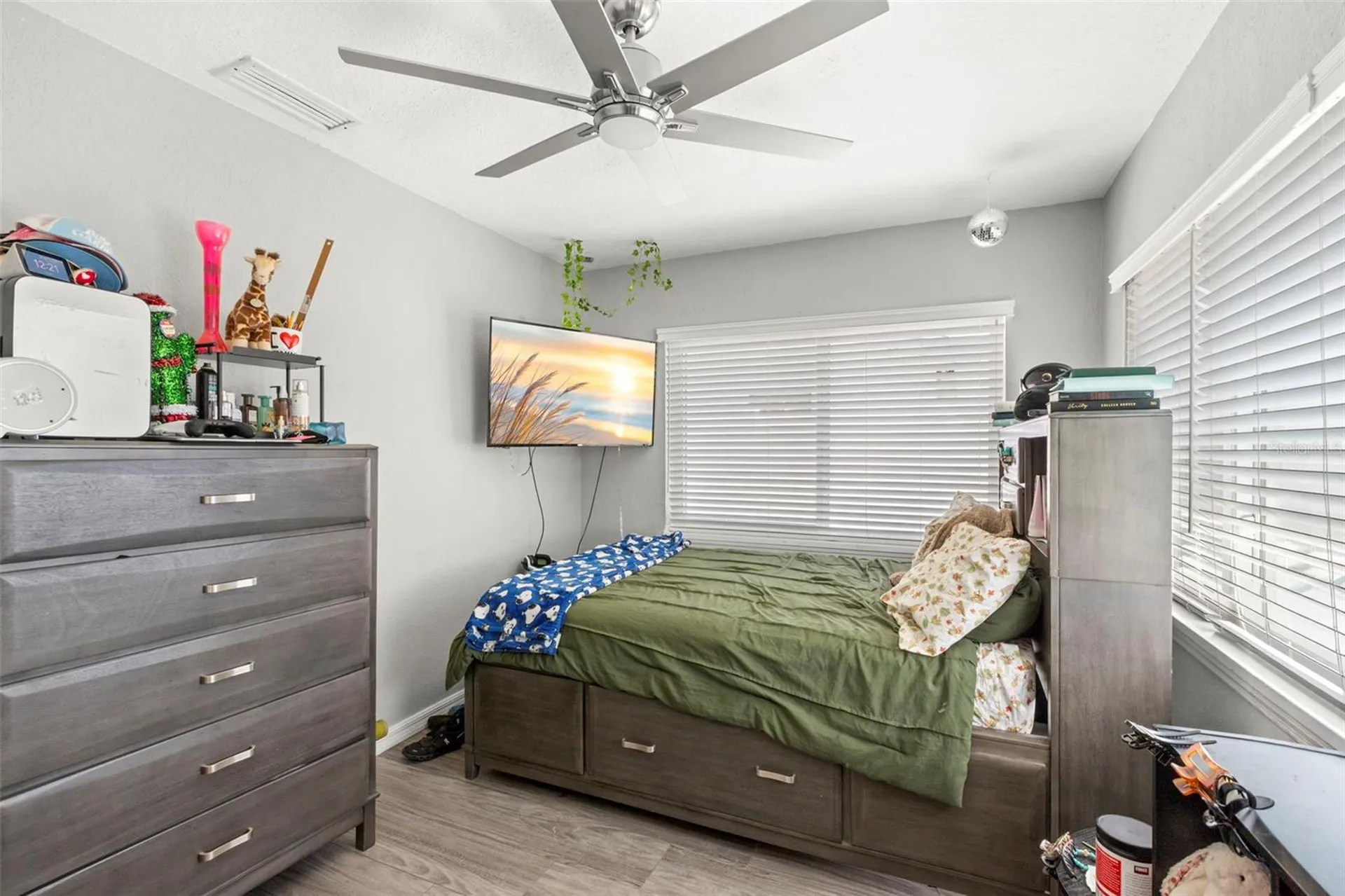 1000 59th Avenue S St Petersburg FL 33705