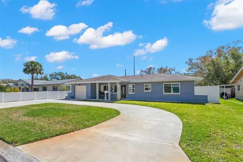 1000 59th Avenue S St Petersburg FL 33705