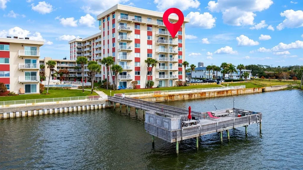 2711 N Halifax Avenue Daytona Beach FL 32118