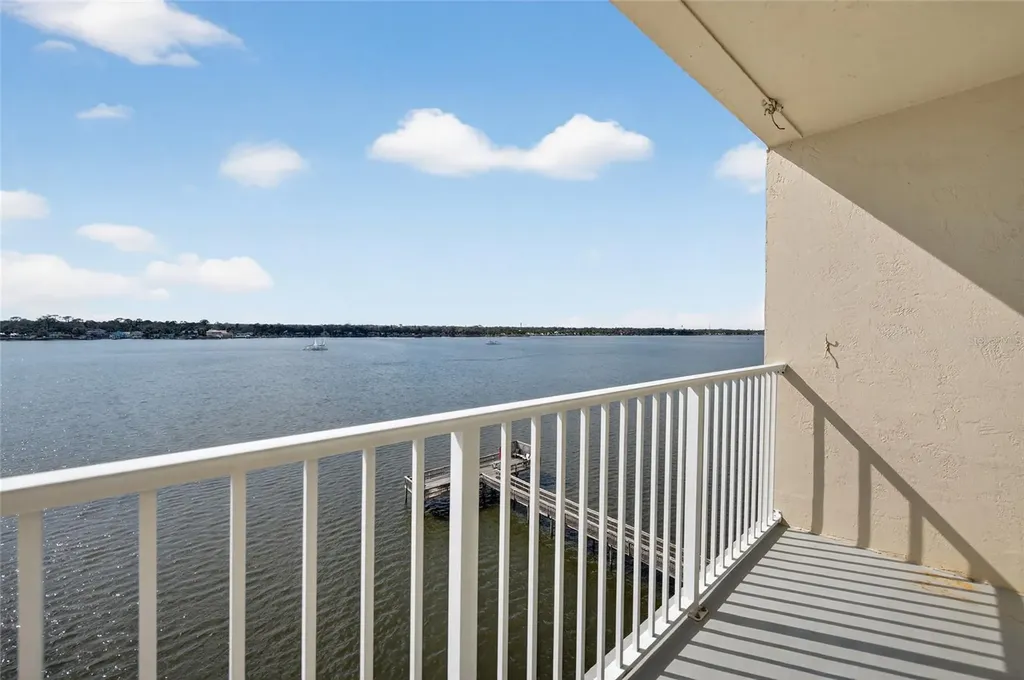 2711 N Halifax Avenue Daytona Beach FL 32118