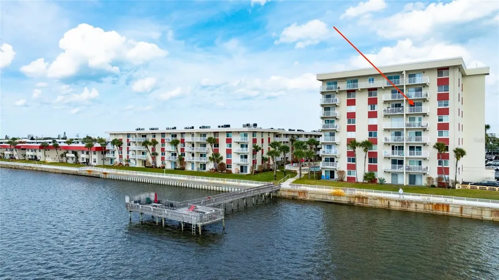2711 N Halifax Avenue Daytona Beach FL 32118