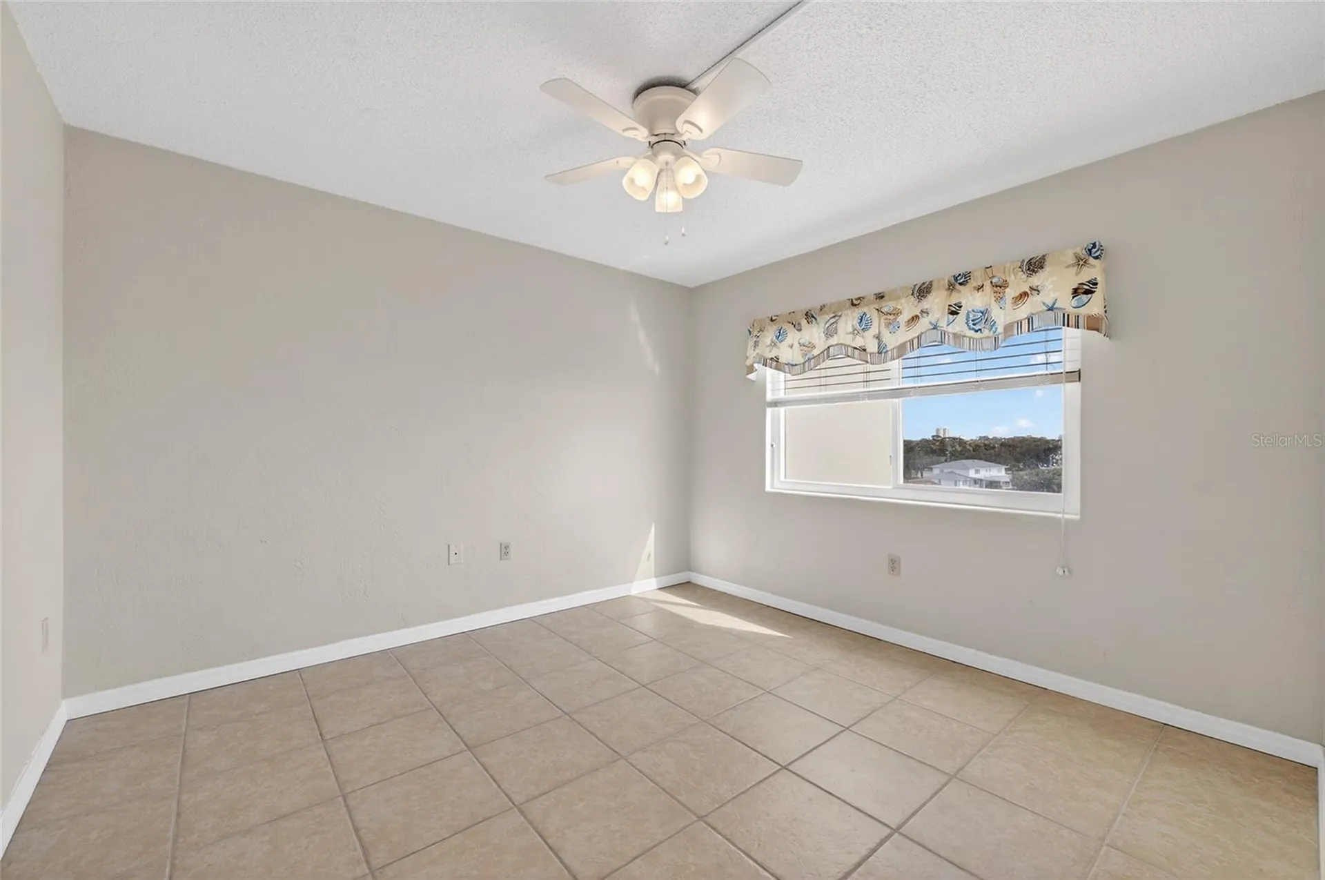 2711 N Halifax Avenue Daytona Beach FL 32118
