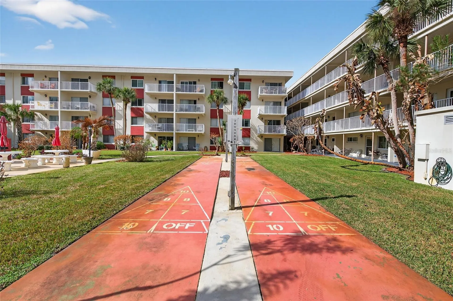 2711 N Halifax Avenue Daytona Beach FL 32118