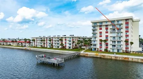 2711 N Halifax Avenue Daytona Beach FL 32118