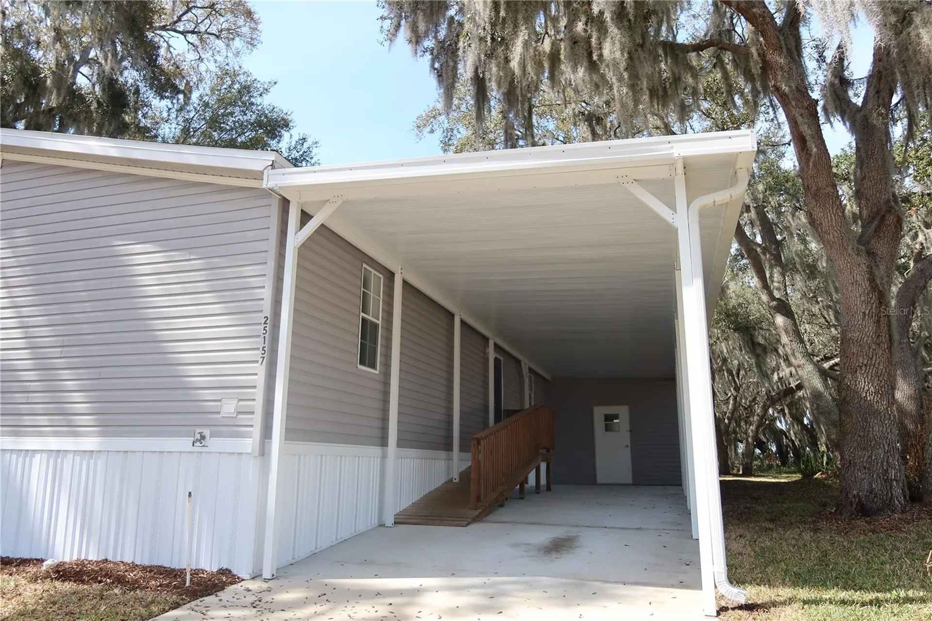 25157 Buttonwood Drive Astatula FL 34705