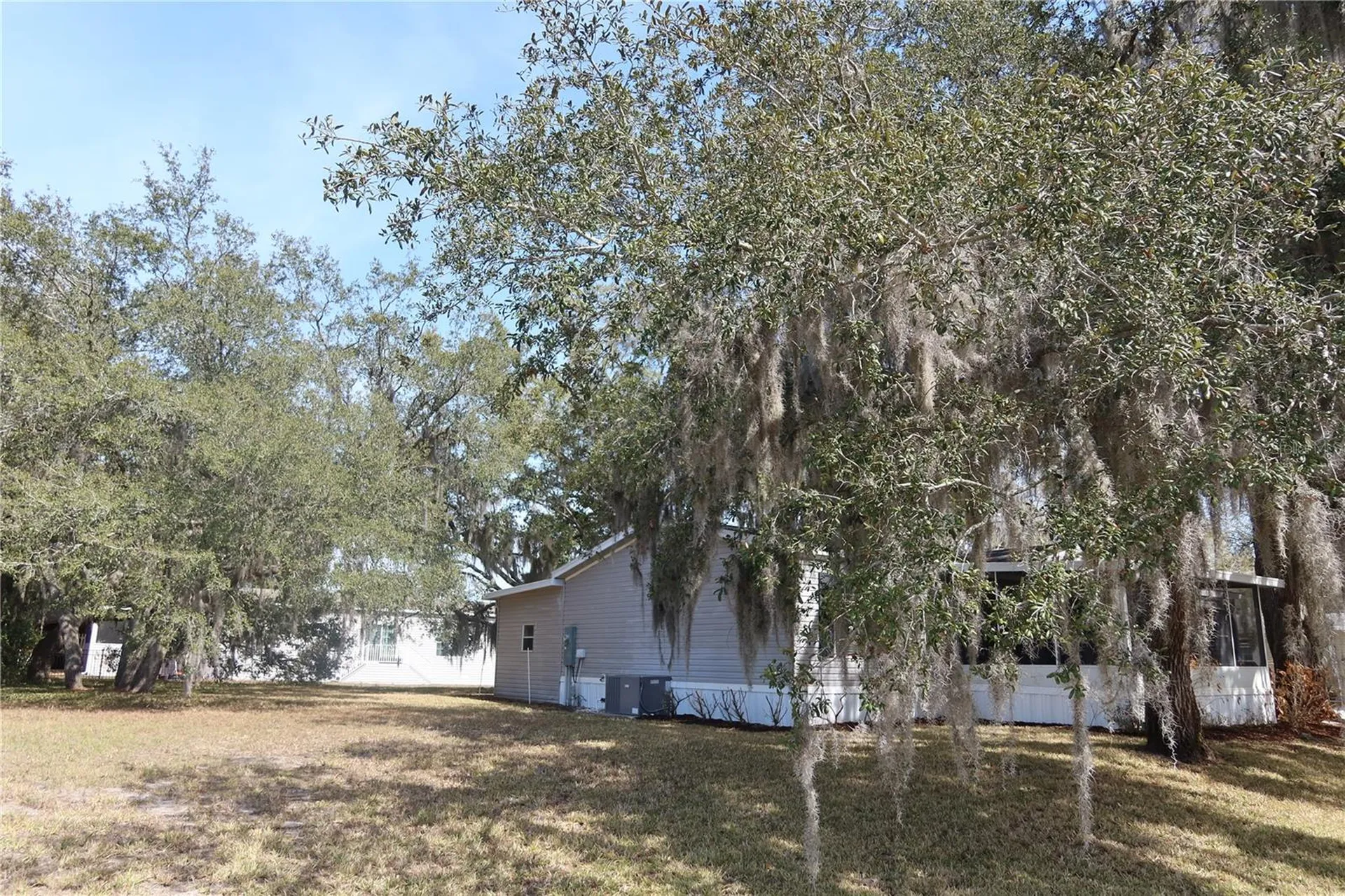 25157 Buttonwood Drive Astatula FL 34705