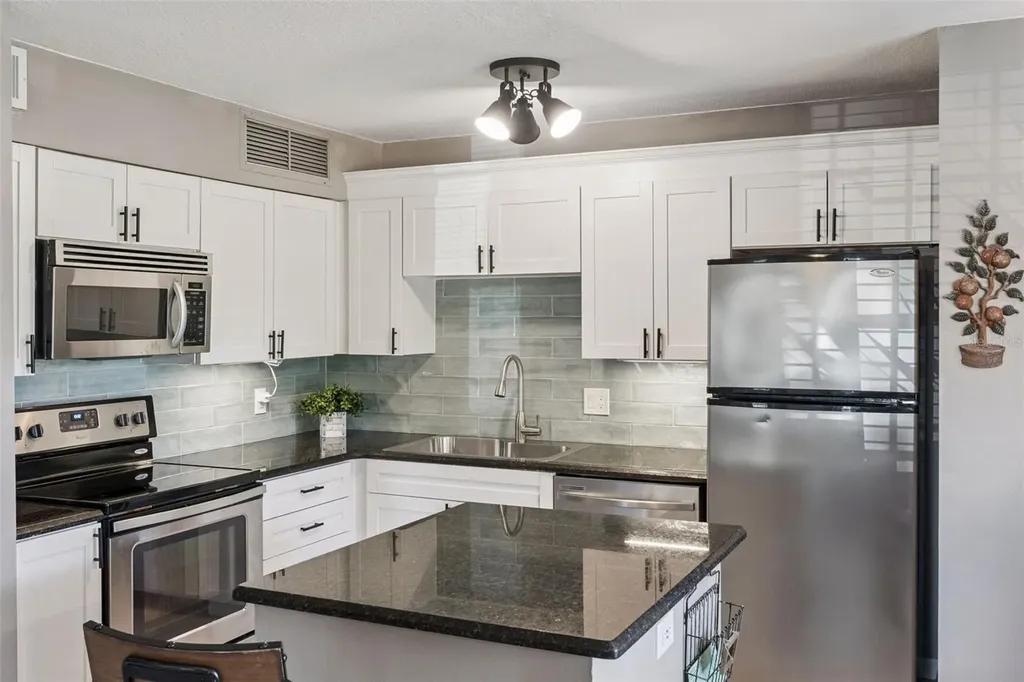 366 Waterside Drive Altamonte Springs FL 32701