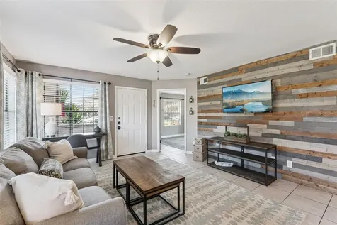 366 Waterside Drive Altamonte Springs FL 32701