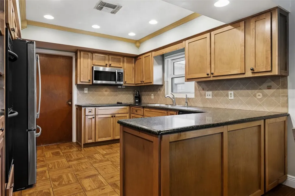 4928 W San Rafael Street Tampa FL 33629