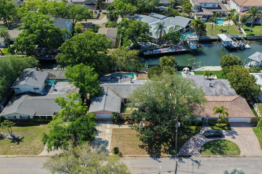 4928 W San Rafael Street Tampa FL 33629