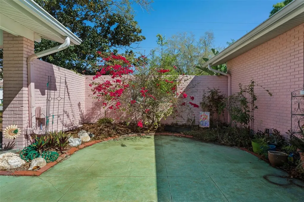 4928 W San Rafael Street Tampa FL 33629